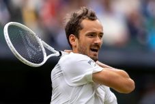 Wimbledon: Medvegyev négy órás meccsen nyert a világelső ellen, Alcarazzal játszik a döntőbe jutásért